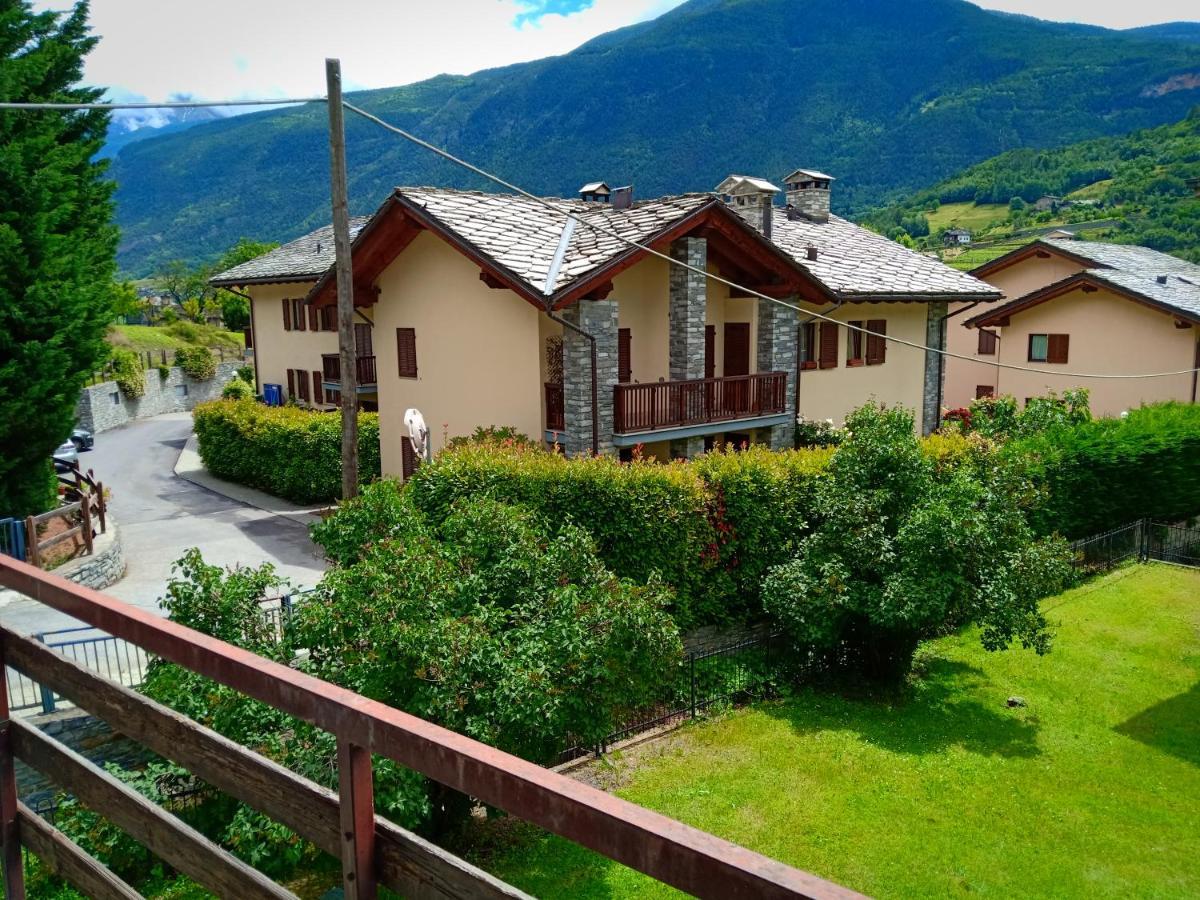 Appartamento Ai Piedi Del Gran Paradiso Saint-Pierre Ngoại thất bức ảnh